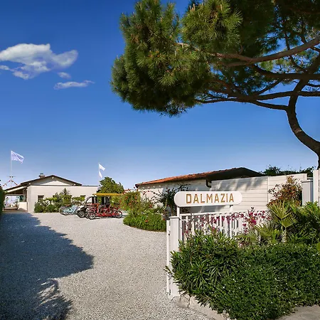 ホテル Principe Dei Marmi - &