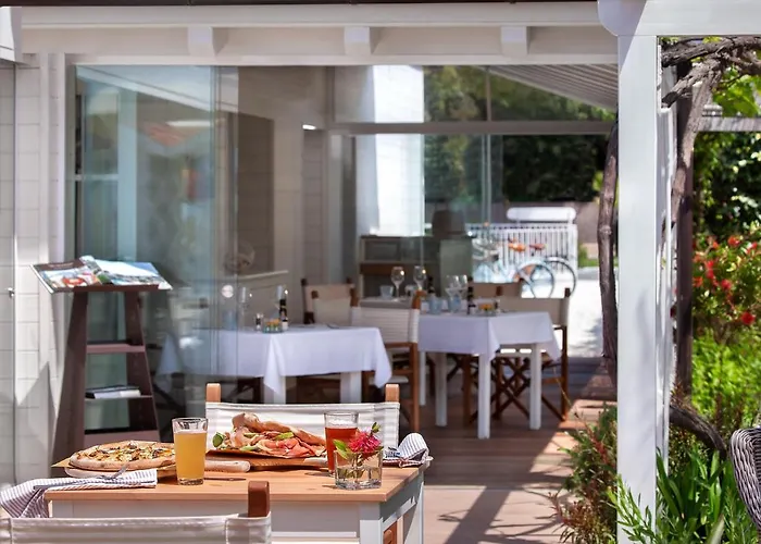 Principe Dei Marmi - & Hotel 5*